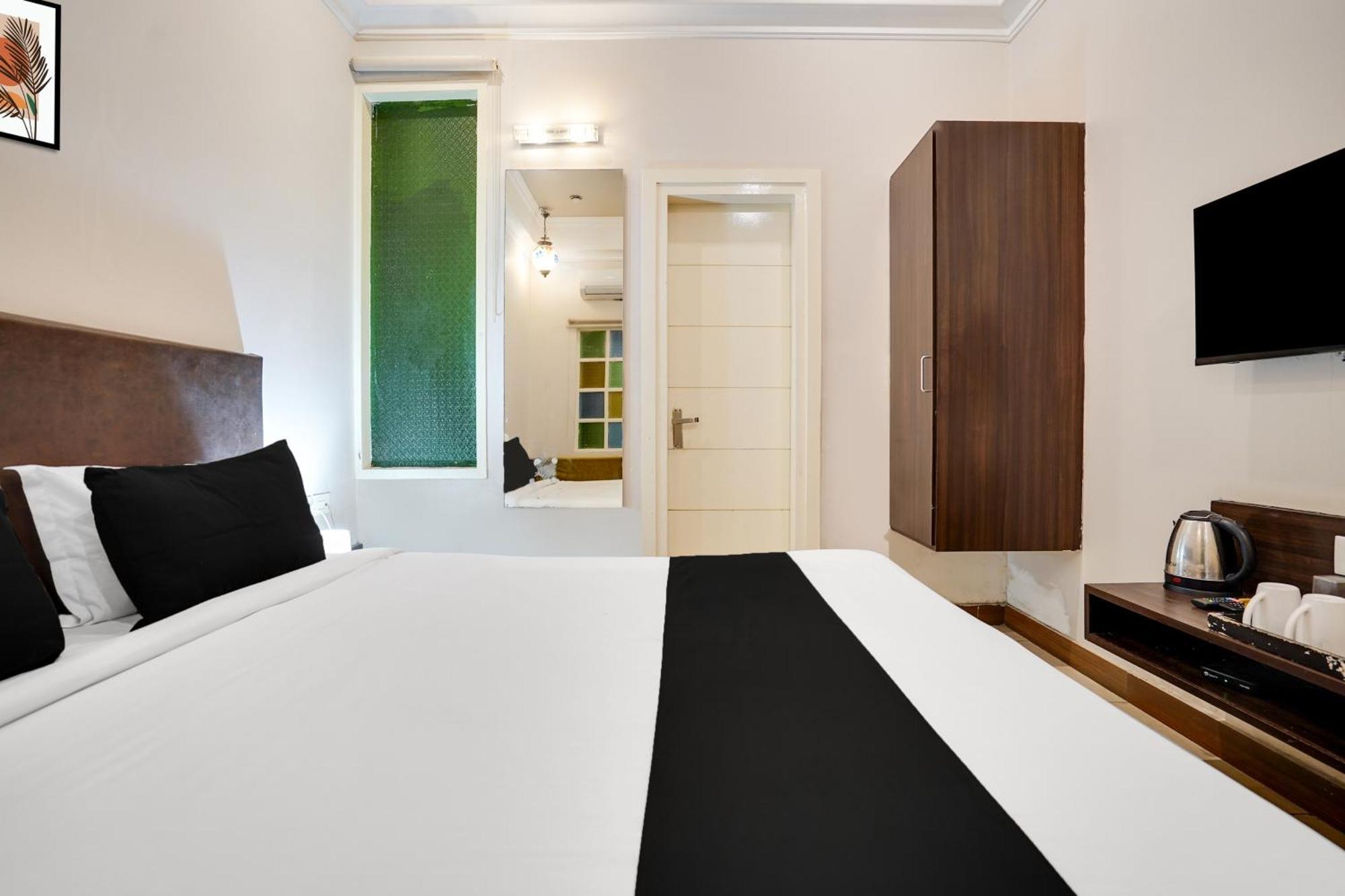 Super Townhouse Mansarovar Near Metro Station Jaipur Exterior photo