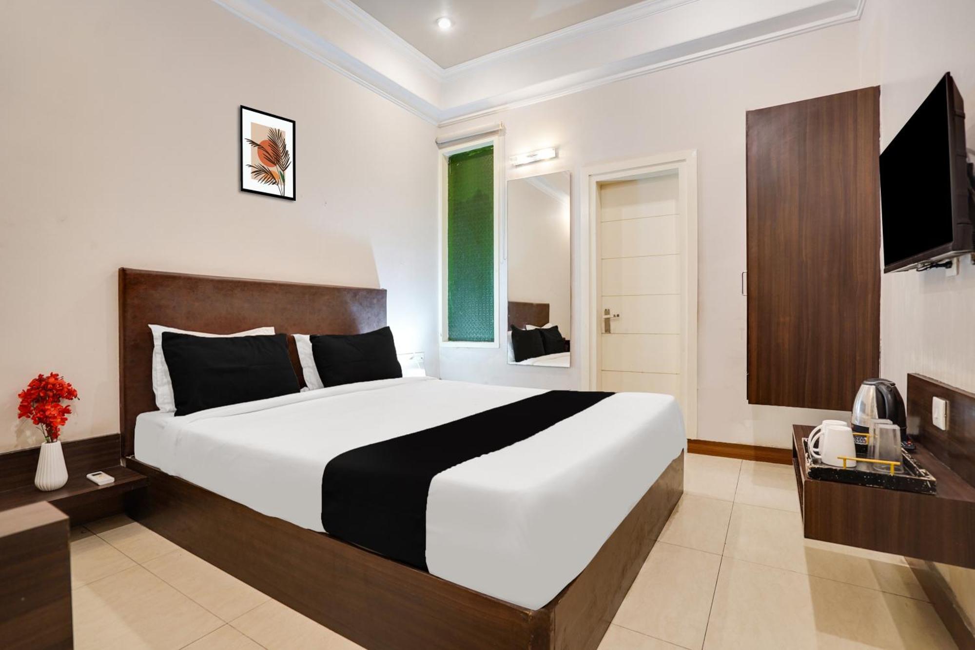Super Townhouse Mansarovar Near Metro Station Jaipur Exterior photo